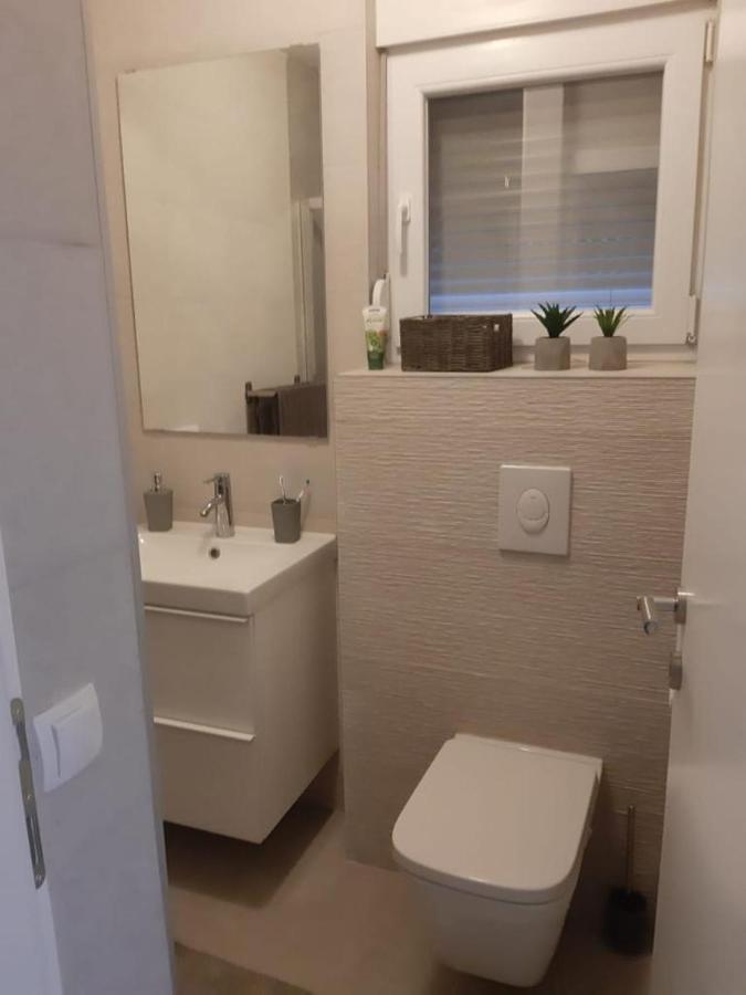 Apartman Hmelina Vrsi Dış mekan fotoğraf