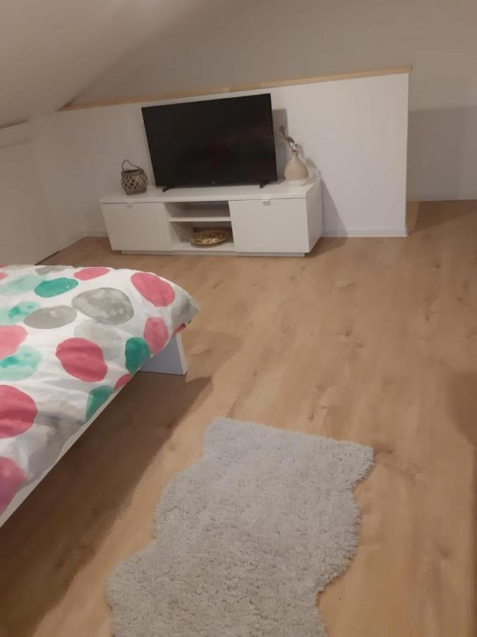Apartman Hmelina Vrsi Dış mekan fotoğraf